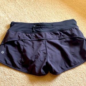 Lululemon Speed Up shorts size 6